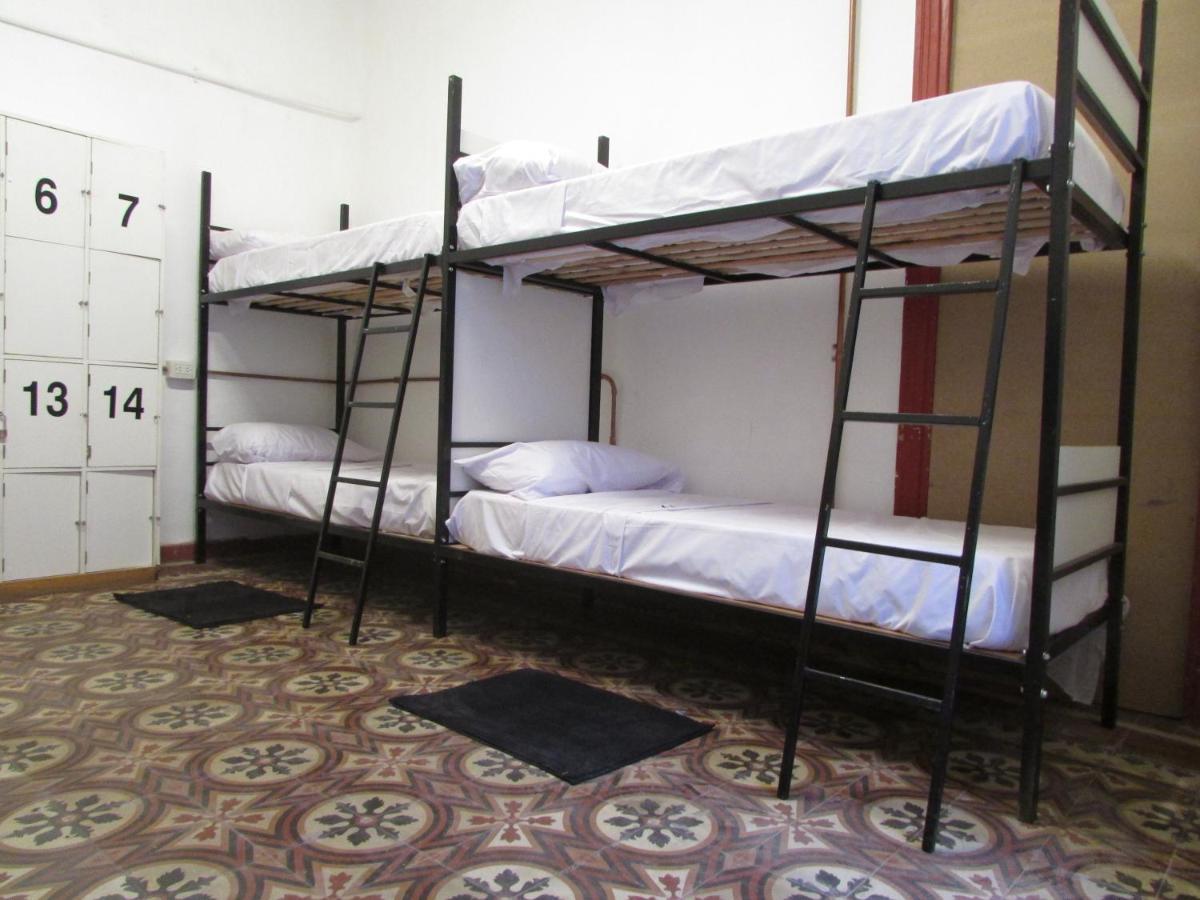 Casa Artigas Hostel คอร์โดบา ภายนอก รูปภาพ